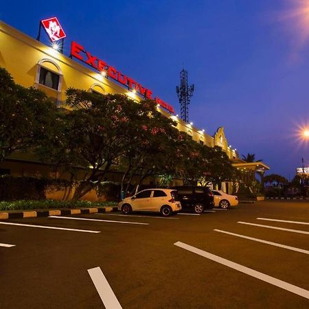 3 Putra Bi Executive Hotel Jakarta Jacarta Exterior foto