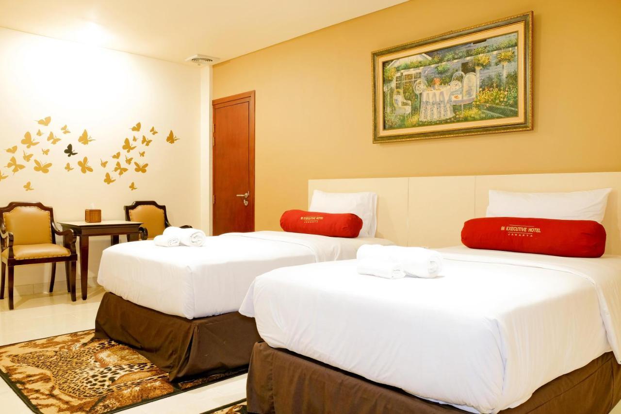 3 Putra Bi Executive Hotel Jakarta Jacarta Exterior foto